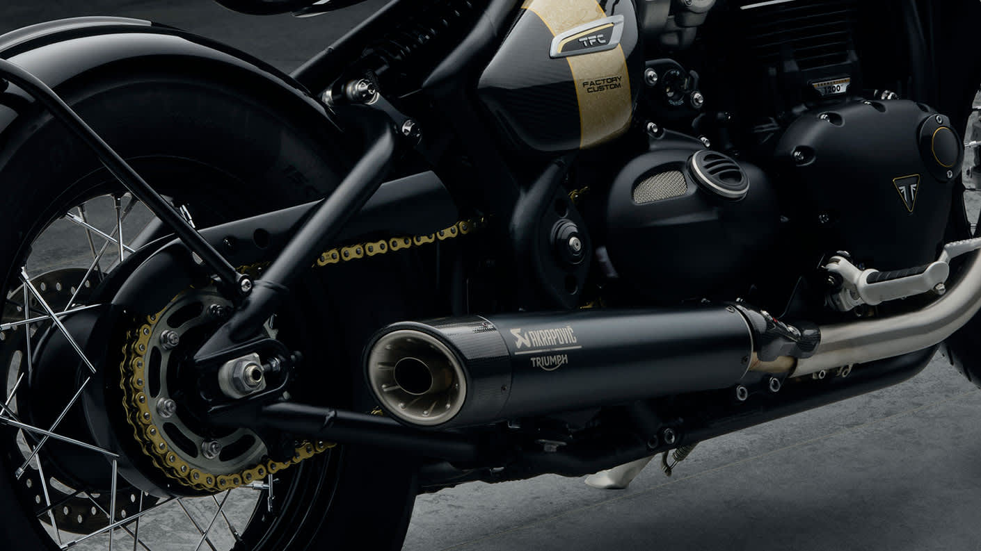 Arrow exhaust triumph bobber top